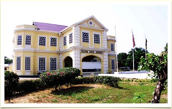  Muzium Darul Ridzuan